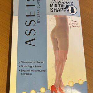 SPANX Hi-Waist Mid-Thigh Shaper Nude Size 5